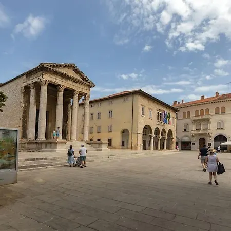 Salvia Apartment Pula